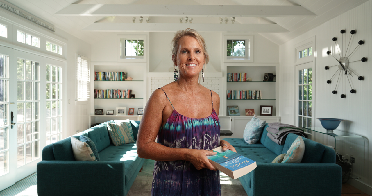 Elin Hilderbrand Net Worth 2 Untitled design 2025 10 30T121123.586