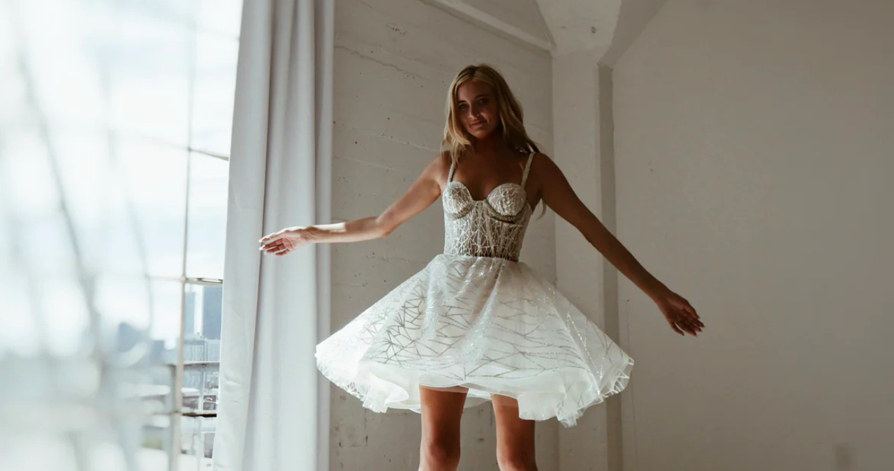 The Modern Magic Of The Mini Bridal Dress 2 The Modern Magic Of The Mini Bridal Dress
